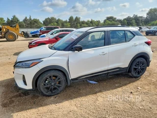 NISSAN KICKS SR