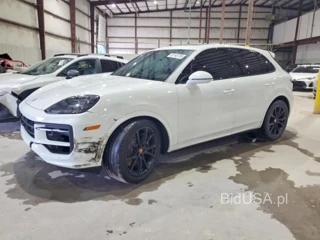 PORSCHE CAYENNE SE HYBRID