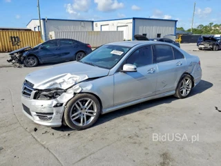 MERCEDES-BENZ C 250