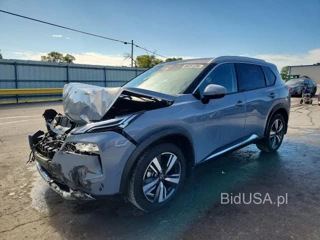 NISSAN ROGUE PLATINUM