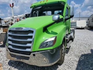 FREIGHTLINER CASCADIA 126