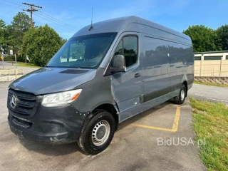 MERCEDES-BENZ SPRINTER 2500/3500