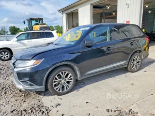 MITSUBISHI OUTLANDER SE