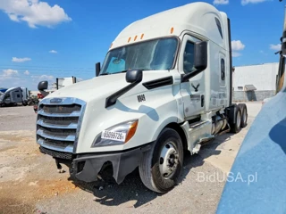 FREIGHTLINER CASCADIA 126