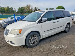 CHRYSLER TOWN & COUNTRY LIMITED