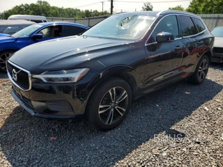 VOLVO XC60 T5 MOMENTUM