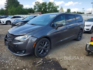CHRYSLER PACIFICA TOURING PLUS