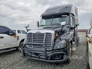 FREIGHTLINER CASCADIA 125