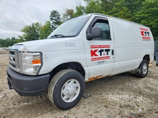 FORD ECONOLINE E250 VAN