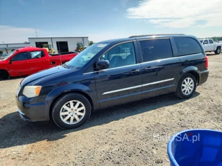 CHRYSLER TOWN & COUNTRY TOURING