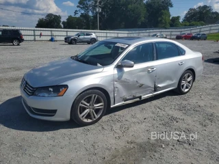 VOLKSWAGEN PASSAT SE