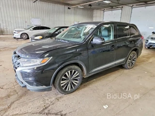 MITSUBISHI OUTLANDER SE
