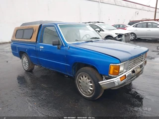 TOYOTA TOYOTA PICKUP 1/2 TON RN50