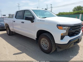 CHEVROLET CHEVROLET SILVERADO 1500 4WD  STANDARD BED WT