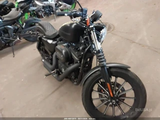 HARLEY-DAVIDSON HARLEY-DAVIDSON XL883 N