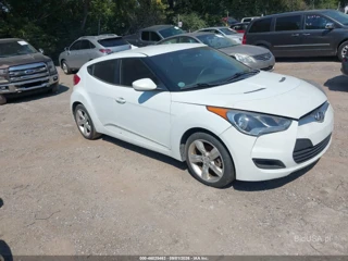 HYUNDAI HYUNDAI VELOSTER BASE W/BLACK