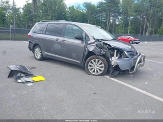 TOYOTA TOYOTA SIENNA XLE