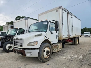 FREIGHTLINER M2