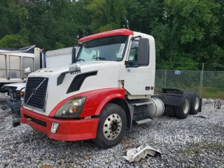 VOLVO VNL