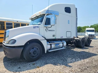 FREIGHTLINER COLUMBIA 1