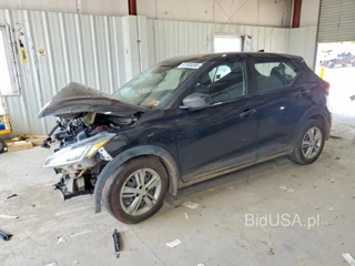 NISSAN KICKS S