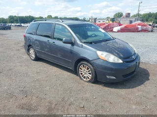 TOYOTA TOYOTA SIENNA XLE