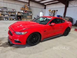 FORD MUSTANG GT