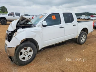NISSAN FRONTIER SE