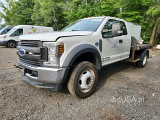 FORD F550 SUPER DUTY