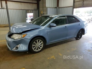 TOYOTA CAMRY HYBRID XLE