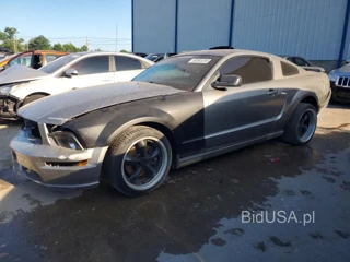 FORD MUSTANG GT