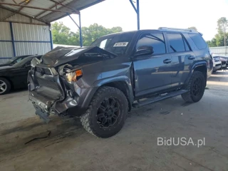 TOYOTA 4RUNNER SR5