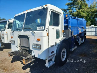 PETERBILT 320