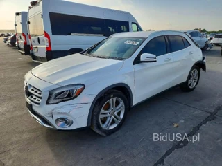 MERCEDES-BENZ GLA 250 4MATIC