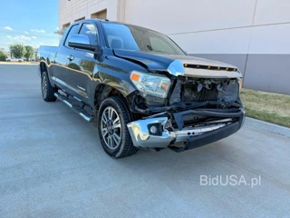TOYOTA TUNDRA SR5