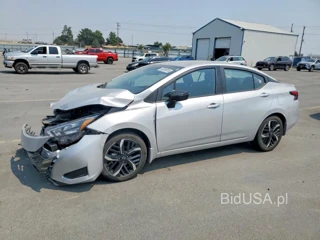 NISSAN VERSA SR