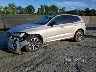 VOLVO XC60 PLUS