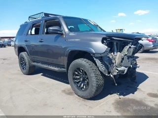 TOYOTA TOYOTA 4RUNNER SR5