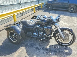 HARLEY-DAVIDSON FLRT FREE WHEELER