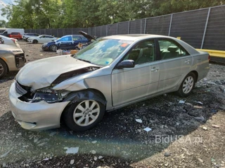 TOYOTA CAMRY XLE