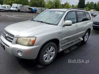 TOYOTA HIGHLANDER HYBRID
