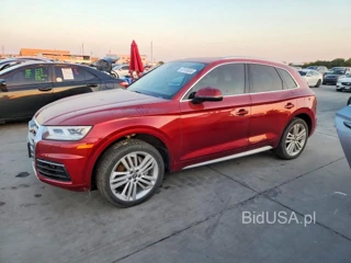 AUDI Q5 PREMIUM PLUS