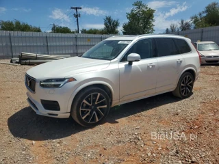 VOLVO XC90 T6 MOMENTUM