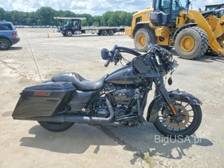 HARLEY-DAVIDSON FLTRXS ROAD GLIDE SPECIAL