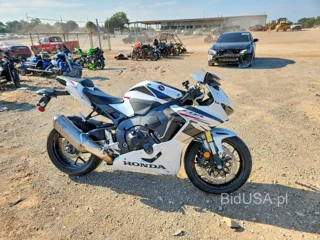 HONDA CBR1000 RR