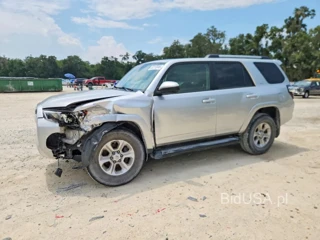 TOYOTA 4RUNNER SR5