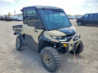 CAN-AM DEFENDER
