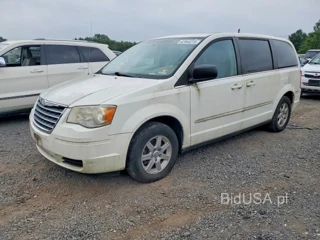 CHRYSLER TOWN & COUNTRY LX