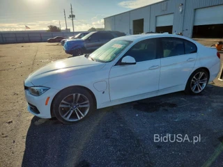 BMW 330E