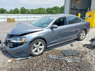 VOLKSWAGEN PASSAT SE